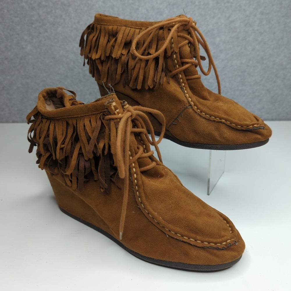 Unr8ed Fringe Ankle‎ Boots Women's 9.5 Suede Wedge Heel Moccasin Booties Lace Up